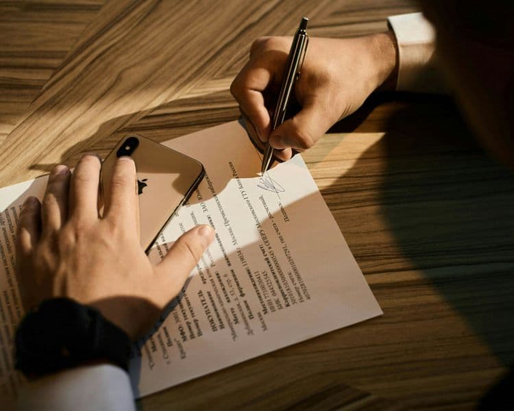 The Argument: Why Fractional CTOs Shouldn't Charge by the Hour